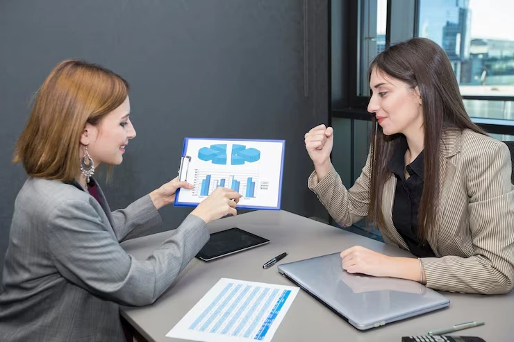 Performance Reporting and Feedback Loops
